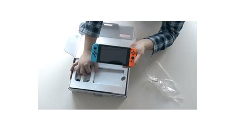 Unboxing the Nintendo Switch | PCMag