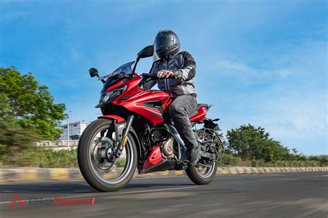 Yamaha R15 V4 Vs Bajaj Pulsar F250 Real World Performance Compared