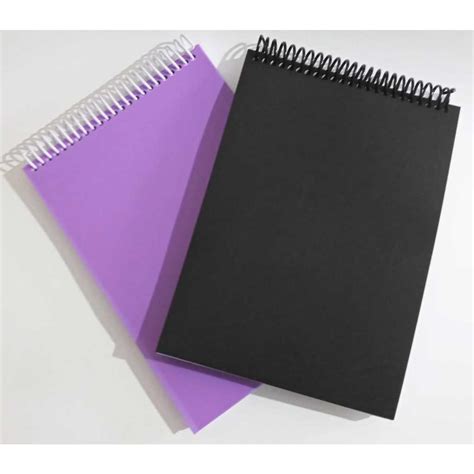 Caderno Com Espiral Em Cima