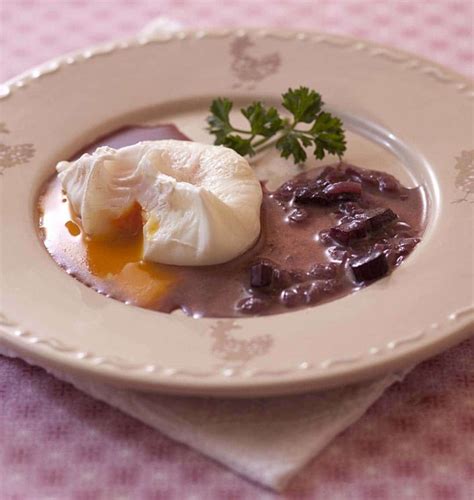 Oeufs pochés en sauce meurette ou bourguignonne Recettes de cuisine