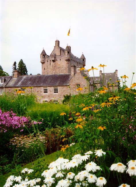 Cawdor Castle And Gardens The Castles Of Scotland Coventry Goblinshead