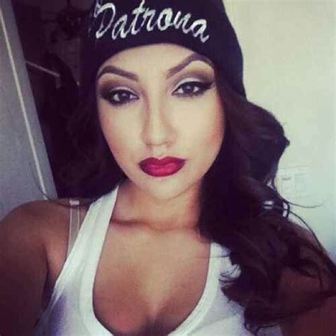 Chola Makeup Looks