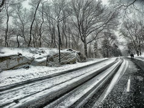 Driving on Winter Roads- Safe Driving Tips