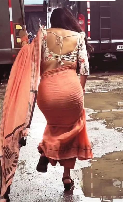 Hot Photos Of Shraddha Arya Flaunting Her Sexy Back SpideyPosts