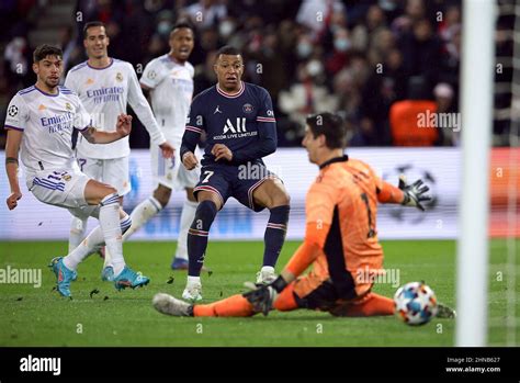 Soccer Football Champions League Round Of 16 First Leg Paris St Germain V Real Madrid