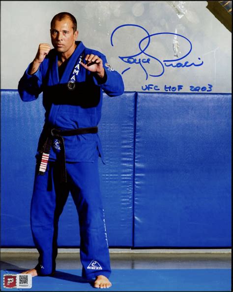 Royce Gracie Signed UFC 8x10 Photo Inscribed "UFC HOF 2003" (PA ...