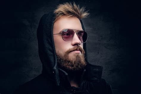 Premium Photo Close Up Studio Portrait Of Bearded Male In Sunglasses