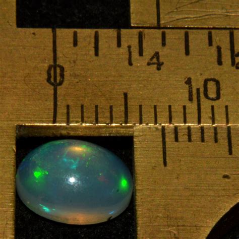 äthiopischer Feuer Opal natürlich Edelsteine Oval uni 0 85Cts 6x8mm