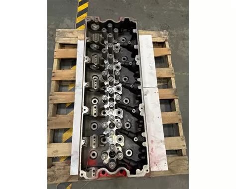 CUMMINS ISX Cylinder Head In Abbotsford BRITISH COLUMBIA 36654