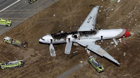 Why Asiana Airlines Flight 214 Crash Was Survivable Cnn