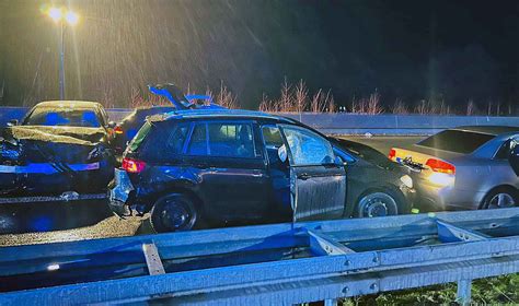 Massenkarambolage T Dlicher Verkehrsunfall Auf Der A Bei Reken