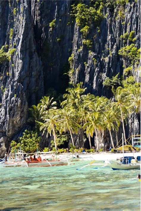 16 Best Beaches in Palawan Philippines