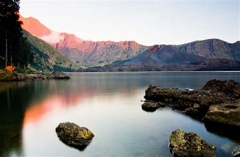 Lake Segara Anak Mount Rinjani - Trekking Mount Rinjani