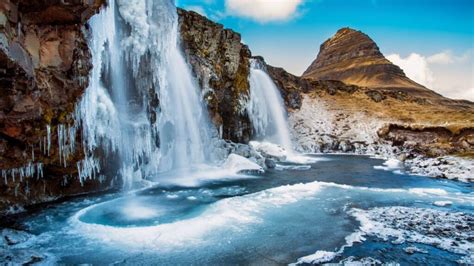 Iceland in March - Weather, Northern Lights, Things to Do & More