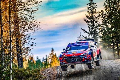 WRC Tänak grapille sur Evans au Rallye de Finlande Le Mag Sport Auto