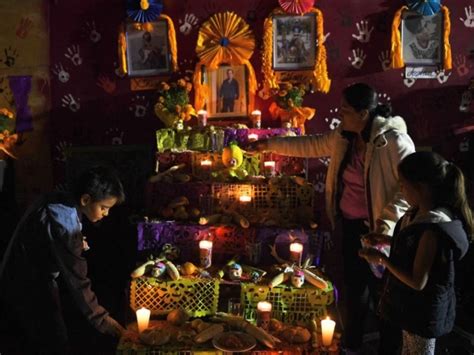 Cómo son las ofrendas del Día de los Muertos en México Cuándo y que