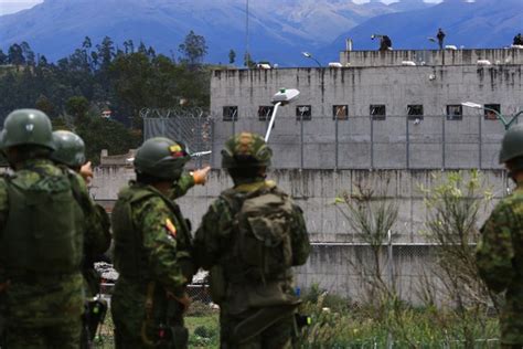 Ecuador Mindestens 20 Tote bei Kämpfen in Gefängnis