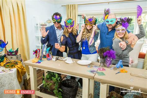 DIY Mardi Gras Masks | Paige Hemmis