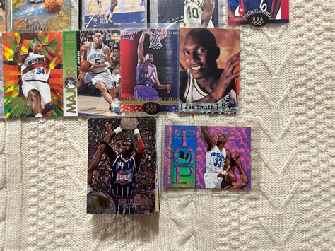 COLLECTIBLE BASKETBALL CARDS | EstateSales.org