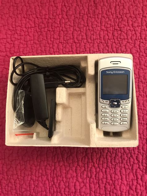 Sony Ericsson T230 CommuniCam MCA 30 mobiltelefon Köp på Tradera