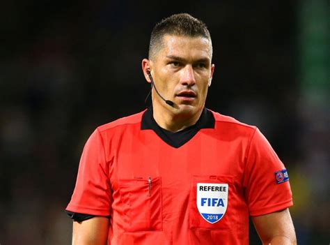 Barcellona Napoli Sar Kovacs L Arbitro Del Match Ecco Il Precedente