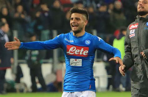 Il Napoli Vince Lo Scontro Diretto E Aggancia La Roma Al Quinto Posto