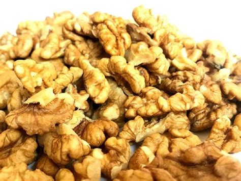 Triangle Walnut Kernels 1 Kg Quarter Kashmiri Premium Akhrot Giri