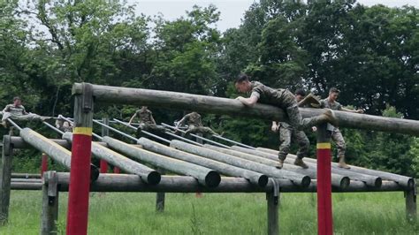 Marine Corps Obstacle Course Race Youtube