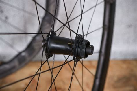 Review Zipp 353 NSW Tubeless Disc Brake Wheelset Road Cc