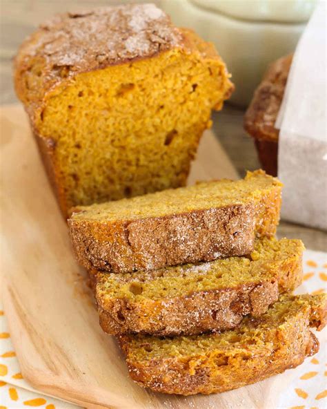 Irresistible Pumpkin Bread With Cinnamon Sugar Topping