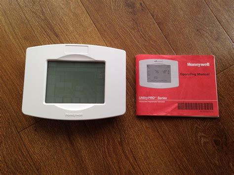 Honeywell Visionpro 8000 Touchscreen Digital Thermostat With 7 Day