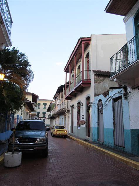 Brandon & Gen's Great Big Panamanian Adventure: Panama City's Old Town