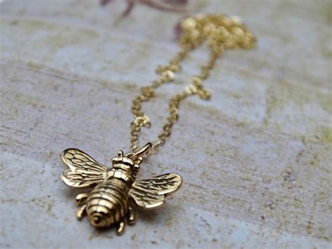 Bumblebee Necklace 14k Gold Honey Bee Necklace Jewelry Gift Etsy