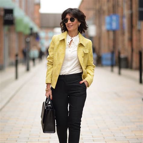 Arriba 97 Imagen Mustard Jacket Outfit Ideas Abzlocal Mx