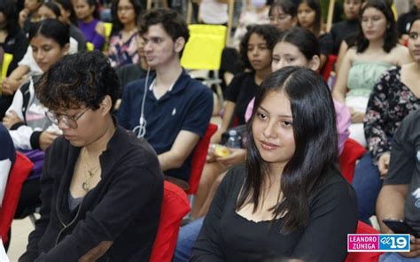 UNEN desarrolla conversatorio sobre el rol protagónico y liderazgo de