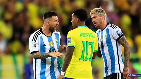 Qué le dijo Messi a Rodrygo en el TENSO CRUCE del BRASIL ARGENTINA Si