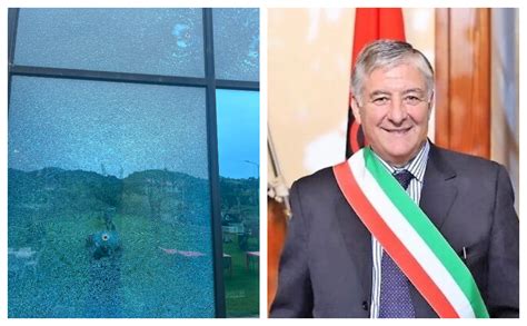 San Demetrio Corone Intimidazione Al Sindaco Sette Colpi Di Pistola