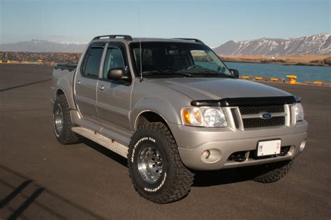 Picture Of Ford Explorer Sport Trac Dr Xlt Wd Crew Cab Sb Exterior