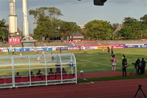 Hasil Persis Vs Arema Fc Putra Legenda Australia Gemilang Laga