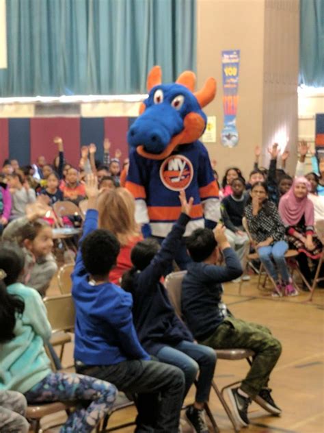 Islanders' Sparky the Dragon Visits Howell - Valley Stream 13 School ...