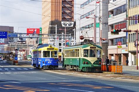 とさでん交通 土佐電気鉄道200形電車 207 デンテツターミナルビル前停留場 鉄道フォト・写真 By ナカシマさん レイルラボraillab