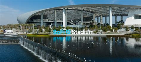 The 15 Largest NFL Stadiums, Ranked // ONE37pm