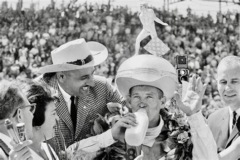 1963 Indy 500: When Jones beat Clark and paused a…