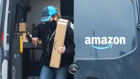 amazon brings   delivery driver   program fox  los