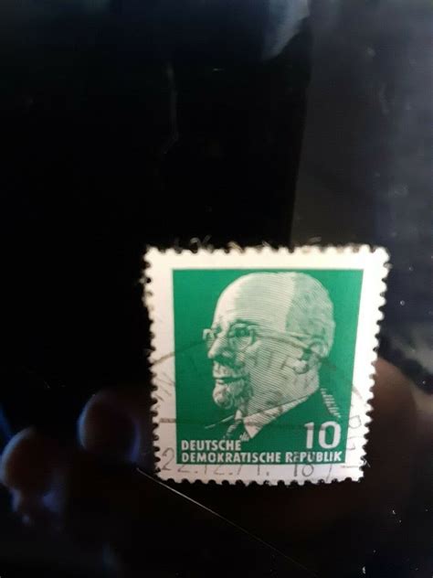 POSTAGE STAMP GERMANY DEUTSCHE DEMOKRATISCHE REPUBLIK 10 Green