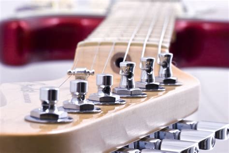 Keep Your Fender Stratocaster In Tune With Locking Tuners Deluxe Guitar