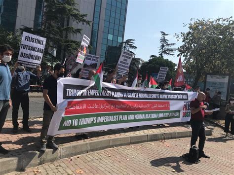 Istanbul Demonstration Commemorates Intifada Condemns Normalization