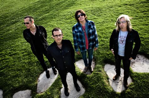 Stone Temple Pilots Split with Chester Bennington | Billboard