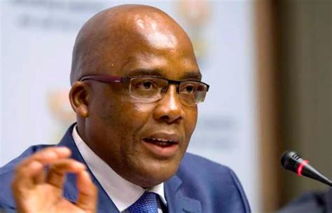 Minister Aaron Motsoaledi saves passenger's life on plane