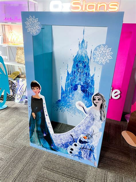 Frozen Photo Booth Party Prop Pick Up Only